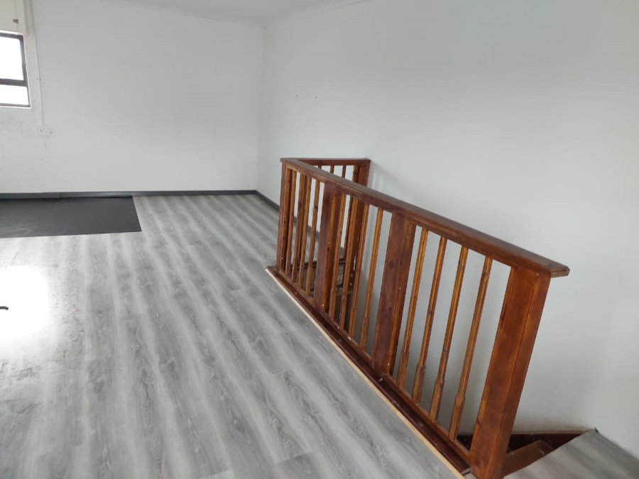 8 Bedroom Property for Sale in Parsonsvlei Eastern Cape